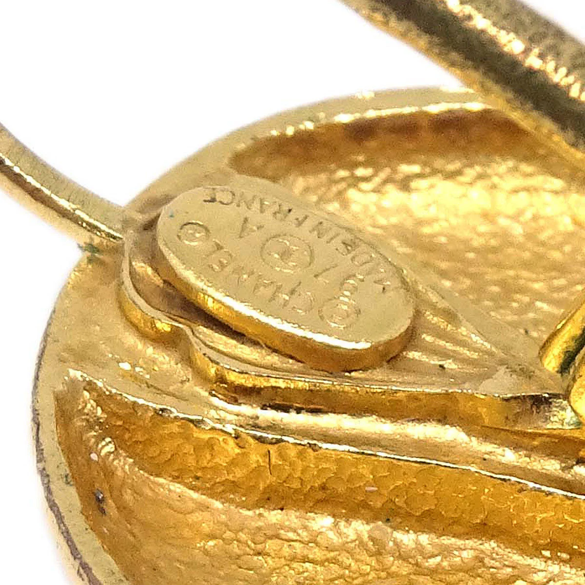 Chanel Button Pierced Earrings Gold 97A - Image 4