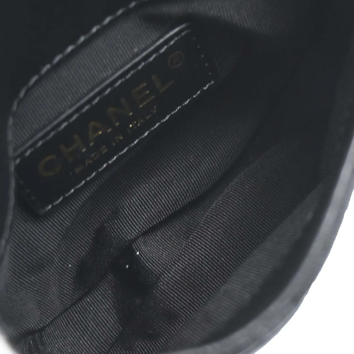 Chanel 2019 Black Lambskin Side Packs Shoulder Bag - Image 20
