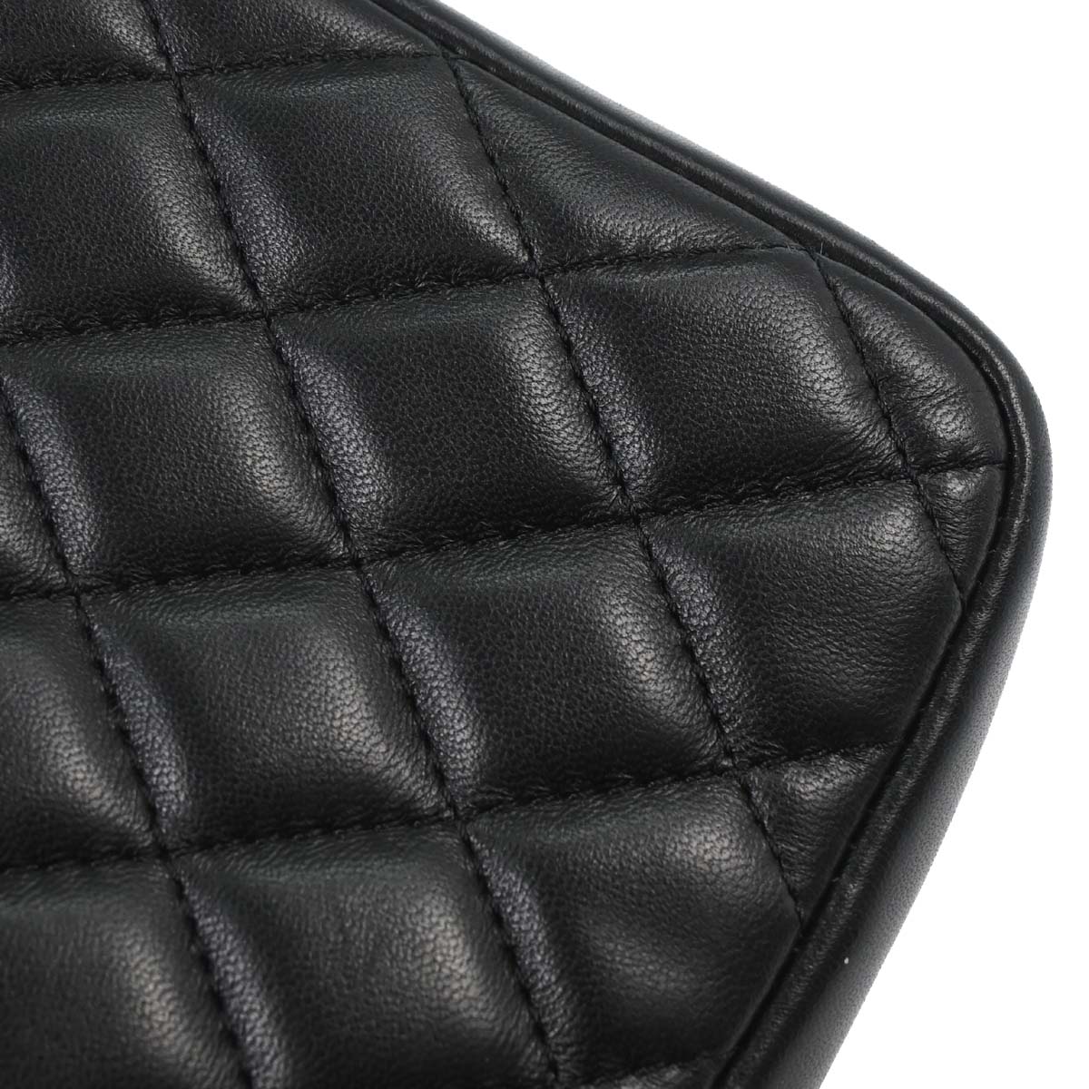 Chanel 2019 Black Lambskin Side Packs Shoulder Bag - Image 4