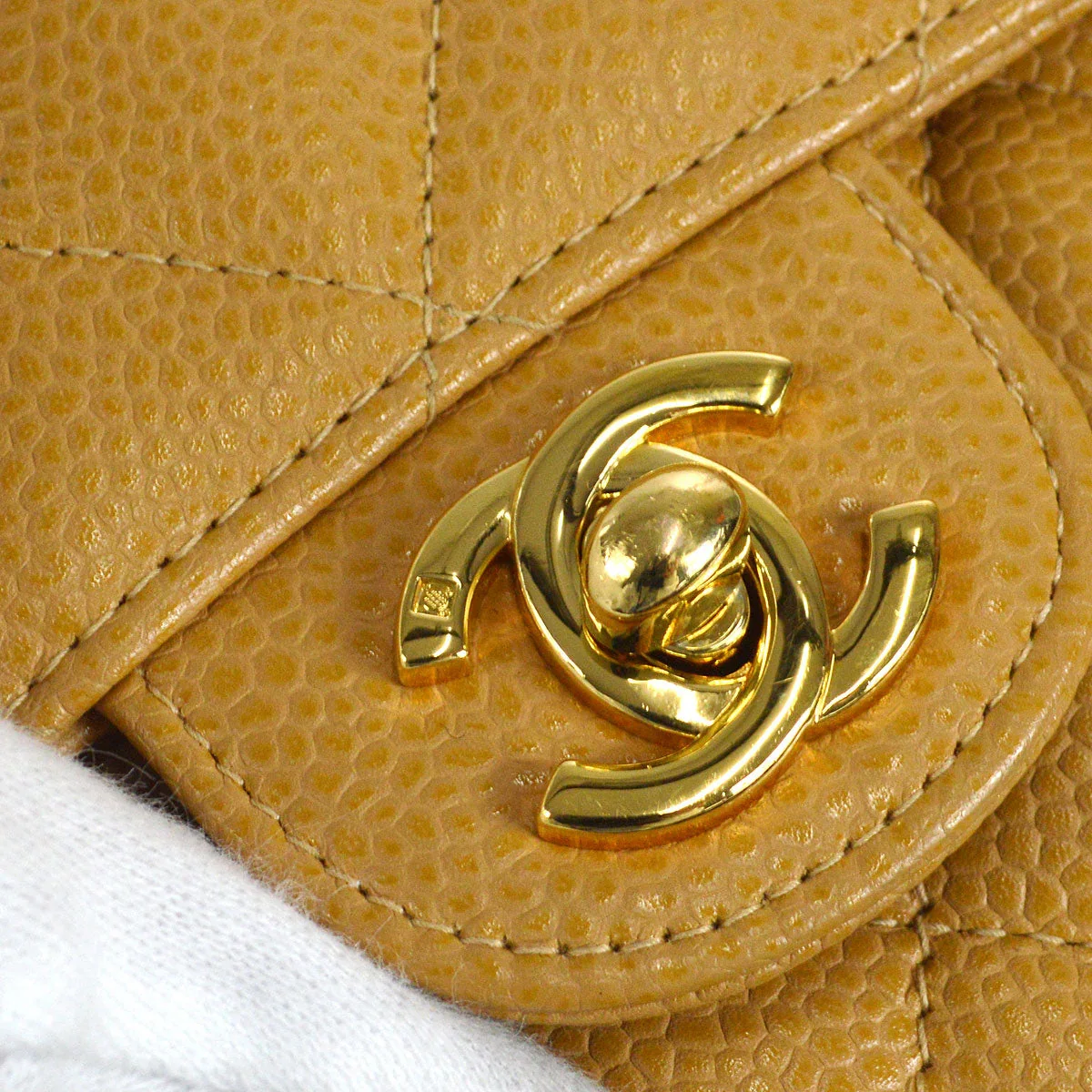 CHANEL * 2003-2004 Classic Square Flap Mini 17 Beige Caviar - Image 4