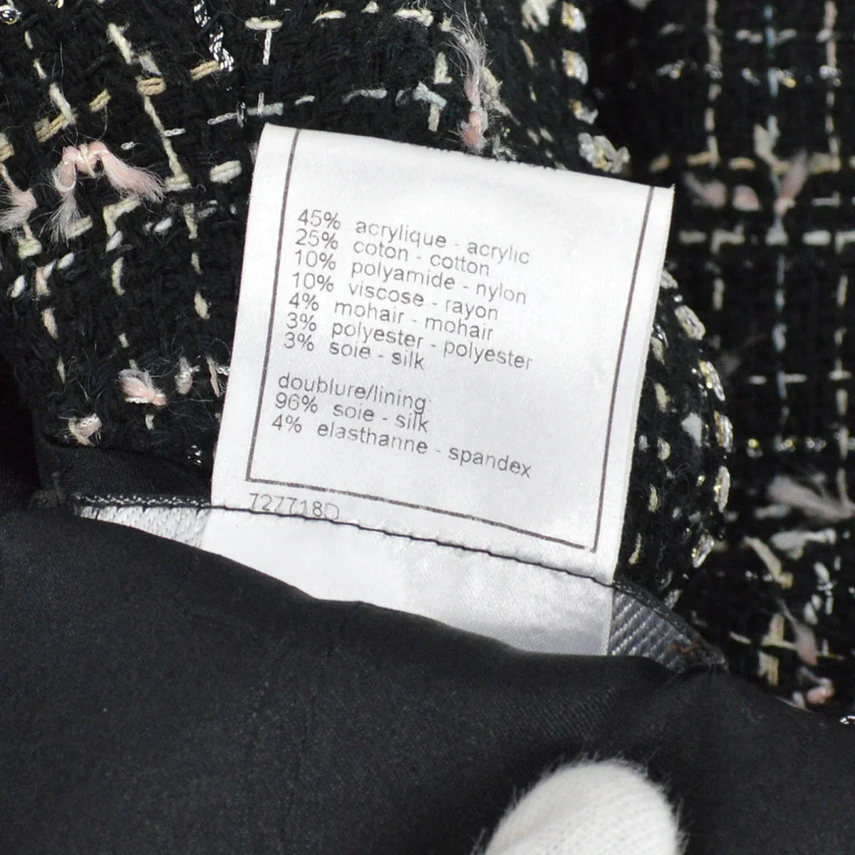 Chanel 2005 cruise crest-applique tweed coat #40 - Image 10