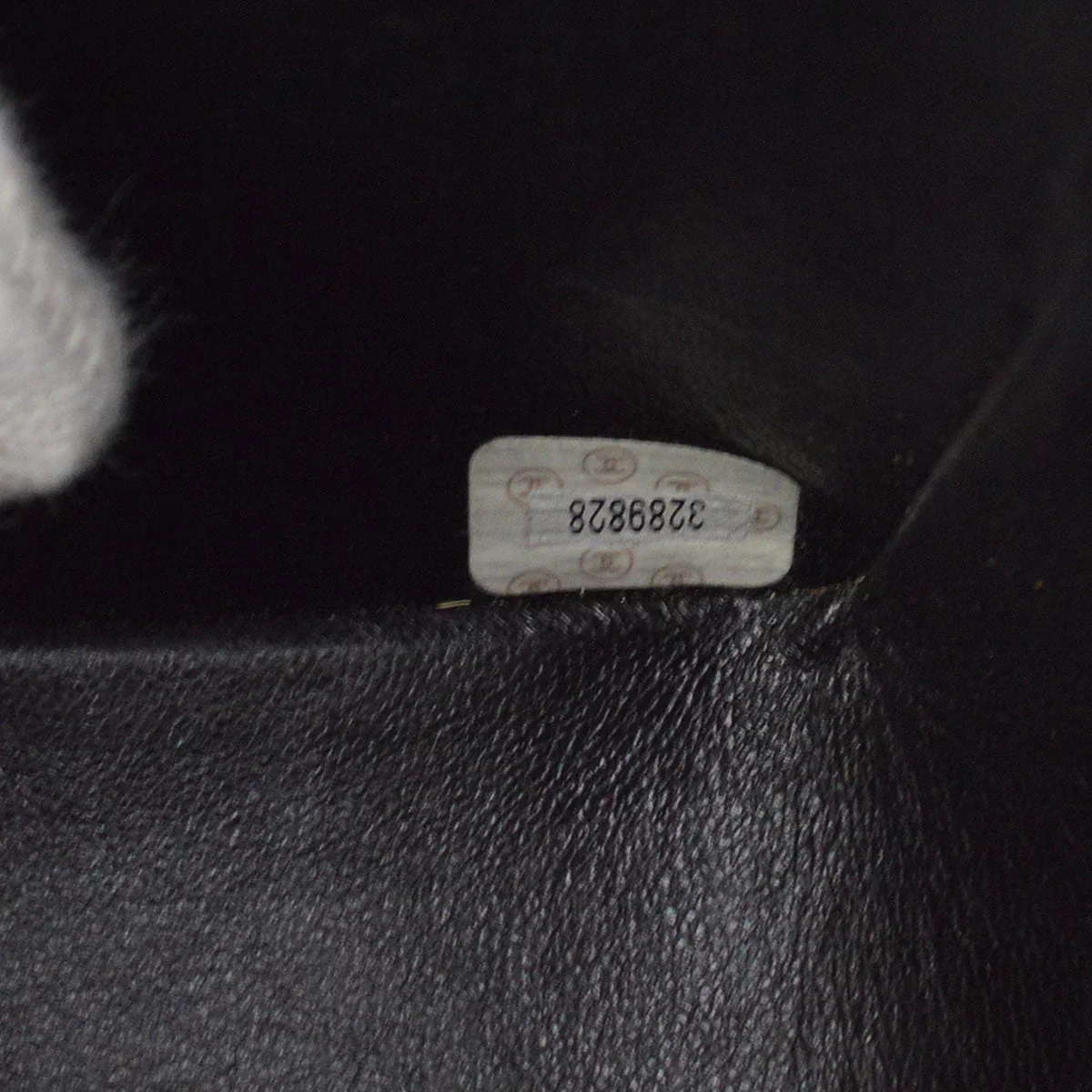 CHANEL 1994-1996 Black Caviar Diana Medium - Image 10