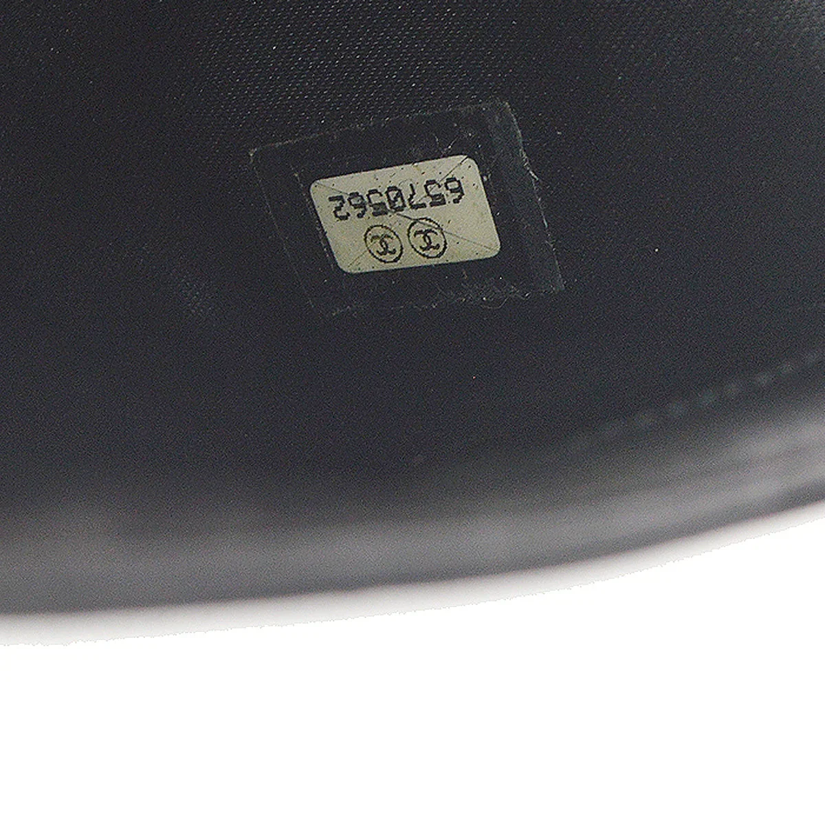 Chanel 2001-2003 Black New Travel Line Bifold Wallet Purse - Image 5