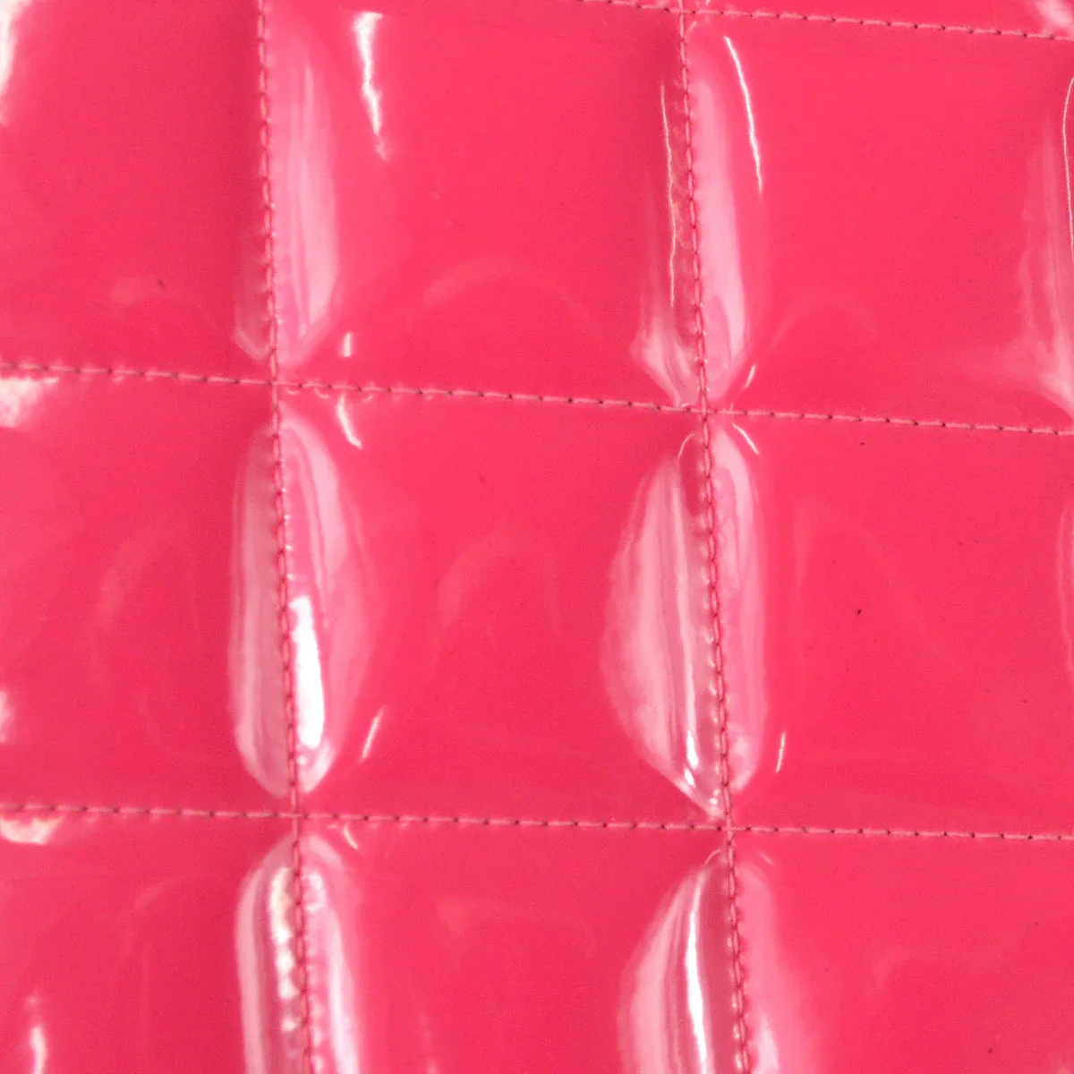 Chanel * 1995 Round Vanity Handbag Patent Leather - Image 6