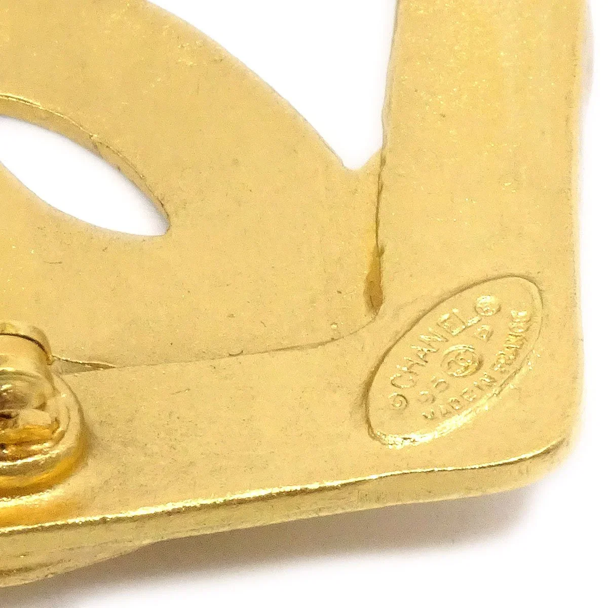 Chanel 1995 Heart Brooch - Image 4