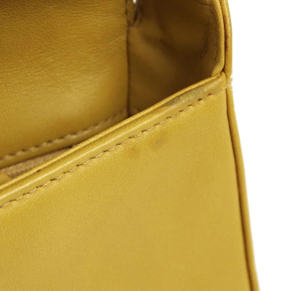 Chanel 2003-2004 Beige Lambskin Choco Bar Shoulder Bag - Image 7