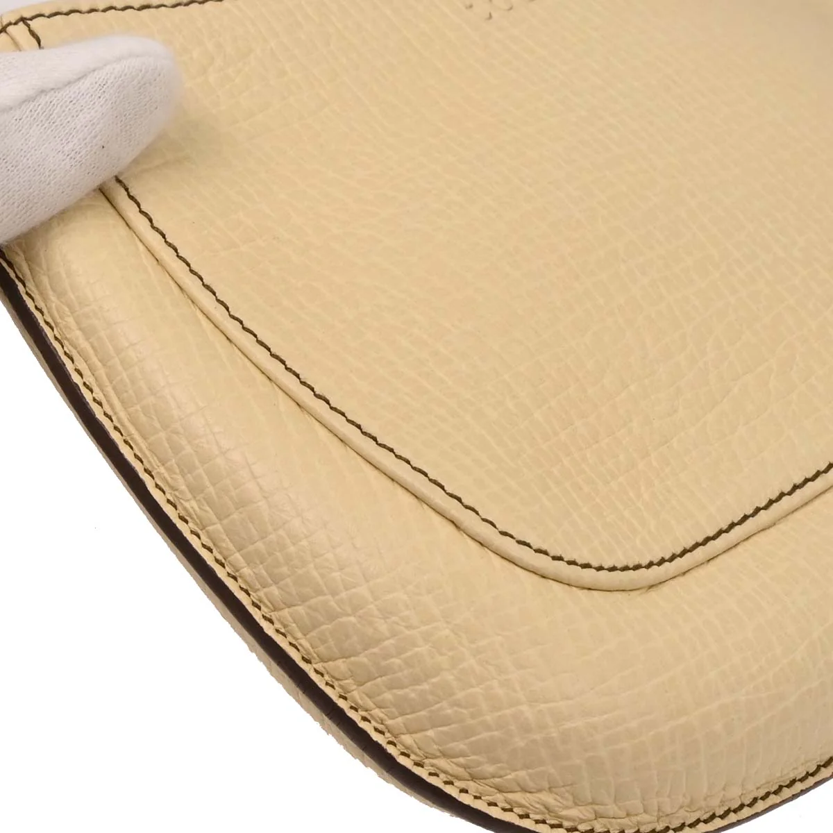 Loewe Ivory Leather Handbag - Image 3