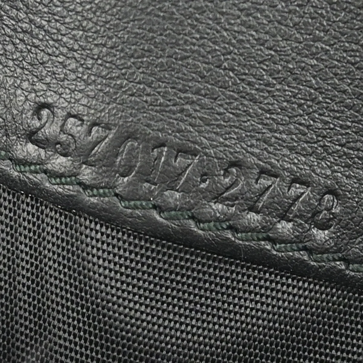 Gucci * Black Crocodile Wallet - Image 7