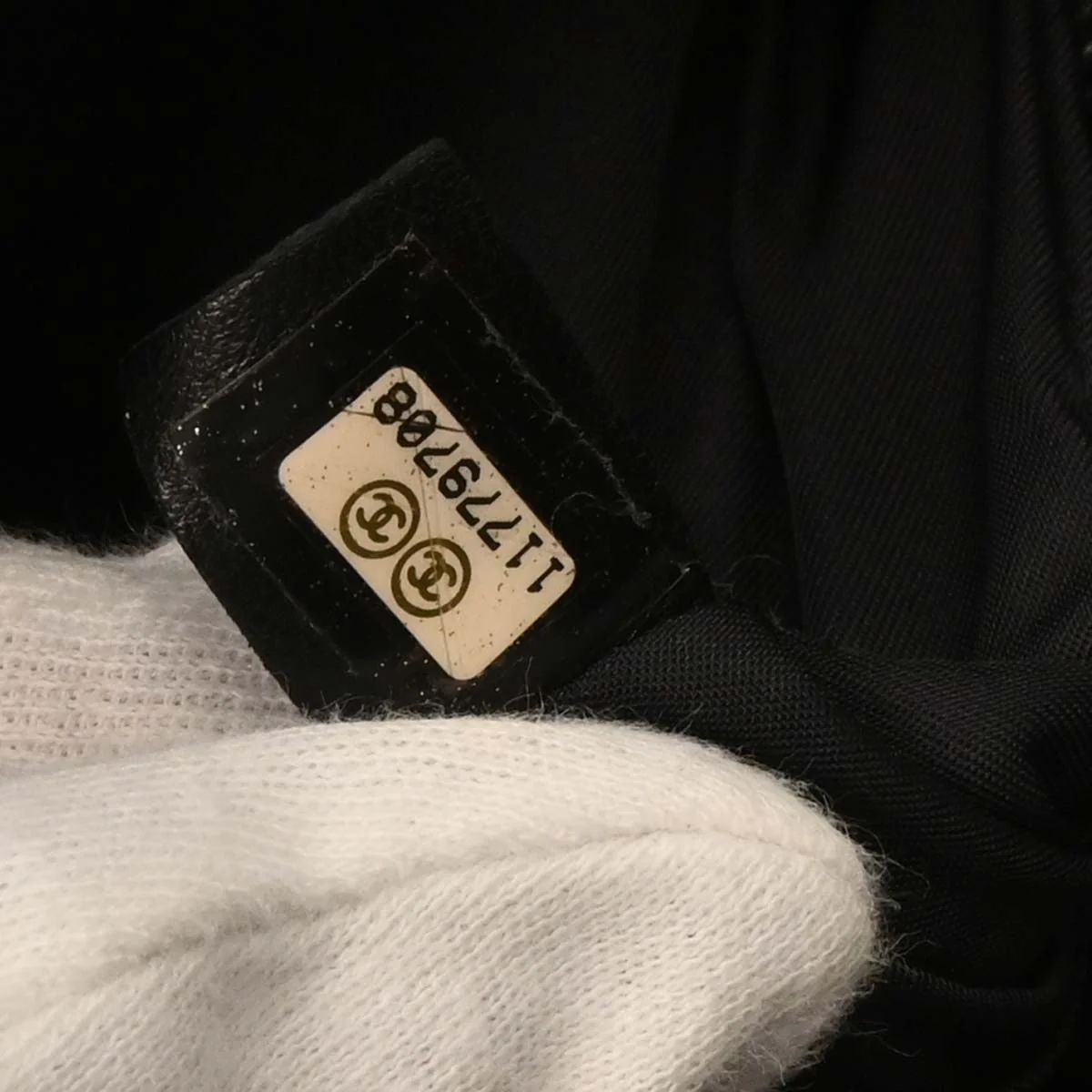 Chanel 2006-2008 Black Calfskin Canvas Shoulder Bag - Image 10