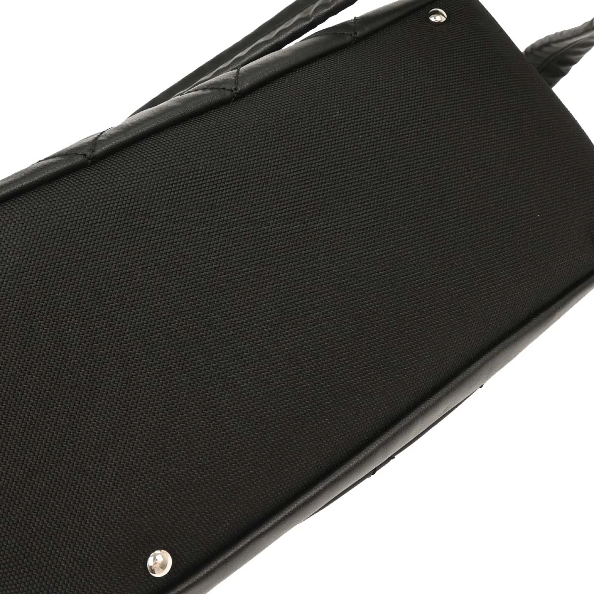 Chanel 2006-2008 Black Calfskin Canvas Shoulder Bag - Image 5
