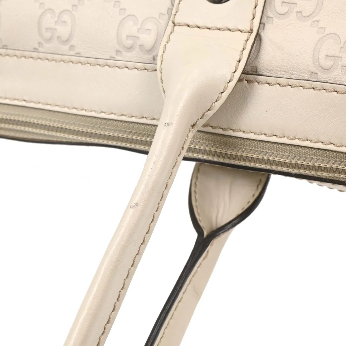 Gucci White Guccissima Handbag - Image 4