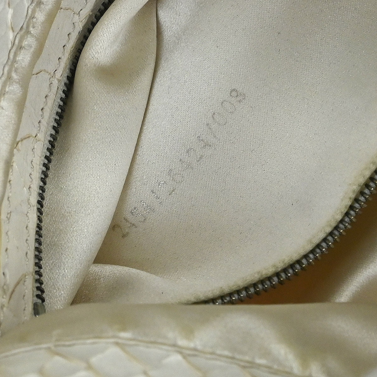 Fendi * White Sequins Python Baguette Handbag - Image 9