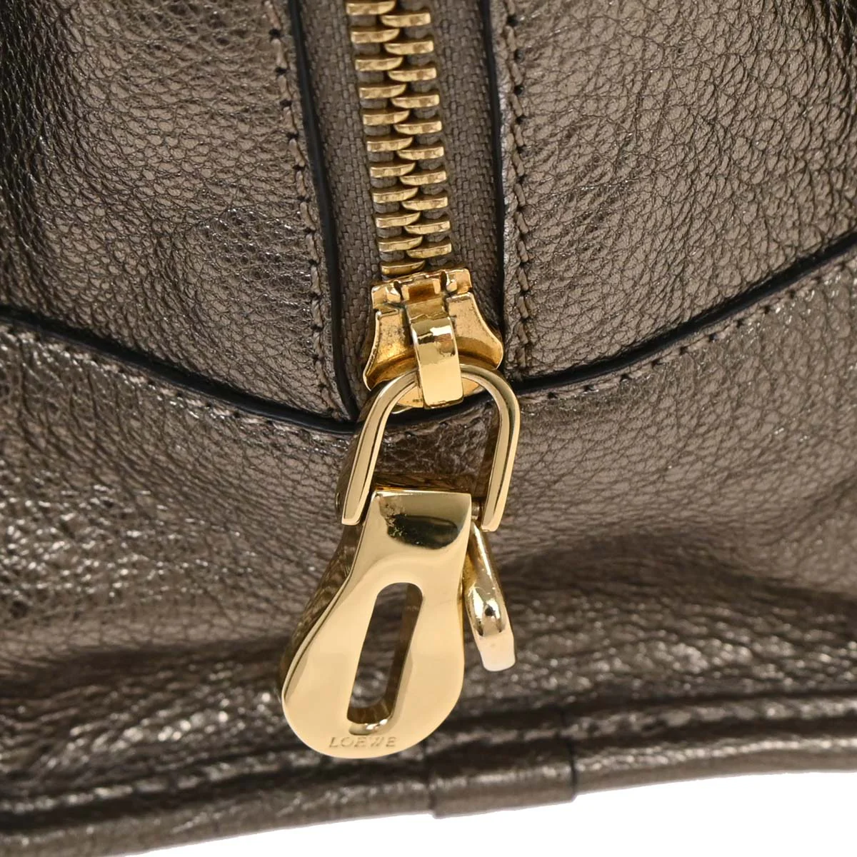 Loewe Gold Leather Amazona 28 Handbag - Image 7
