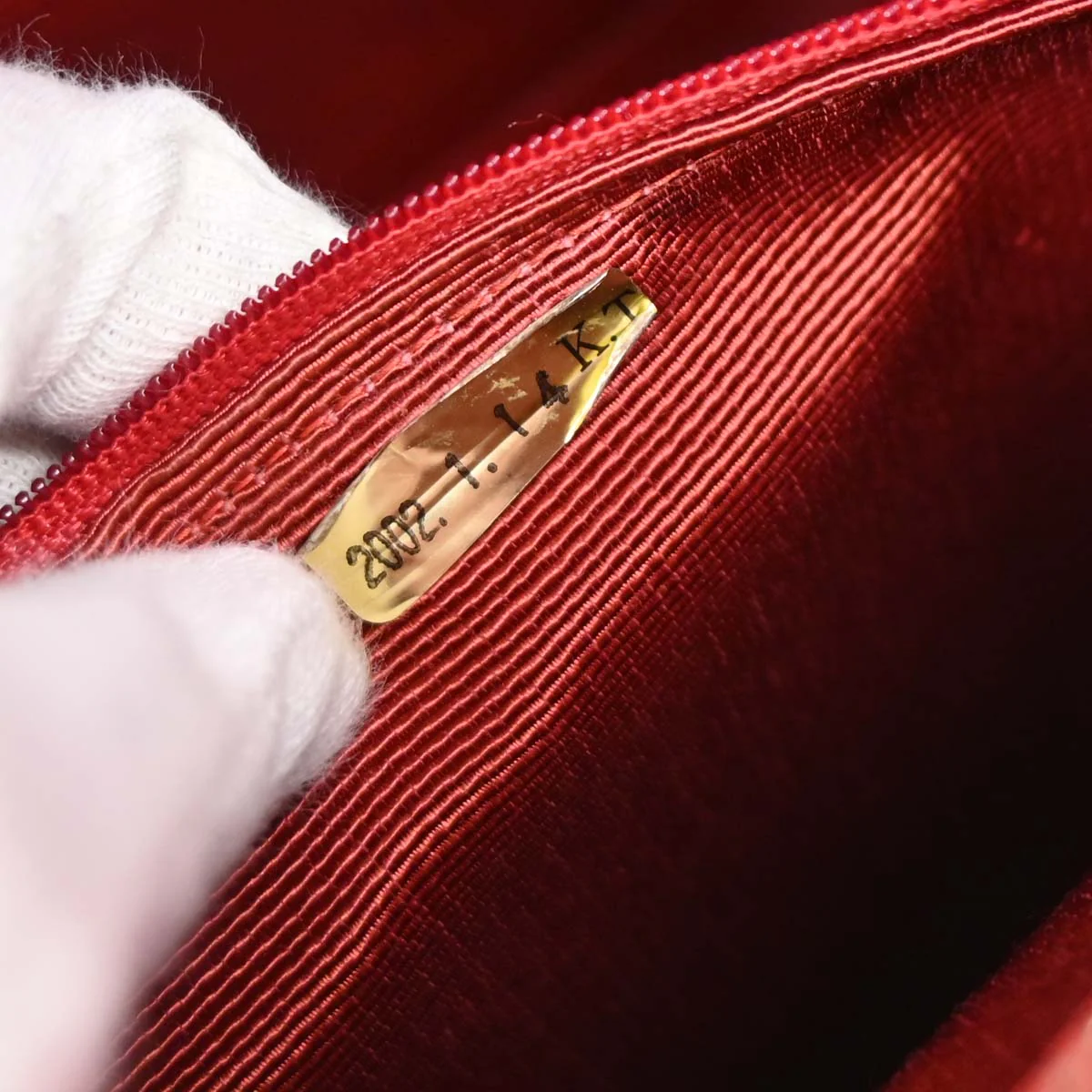 Chanel 2001-2003 Red Caviar Medallion Tote Handbag - Image 8