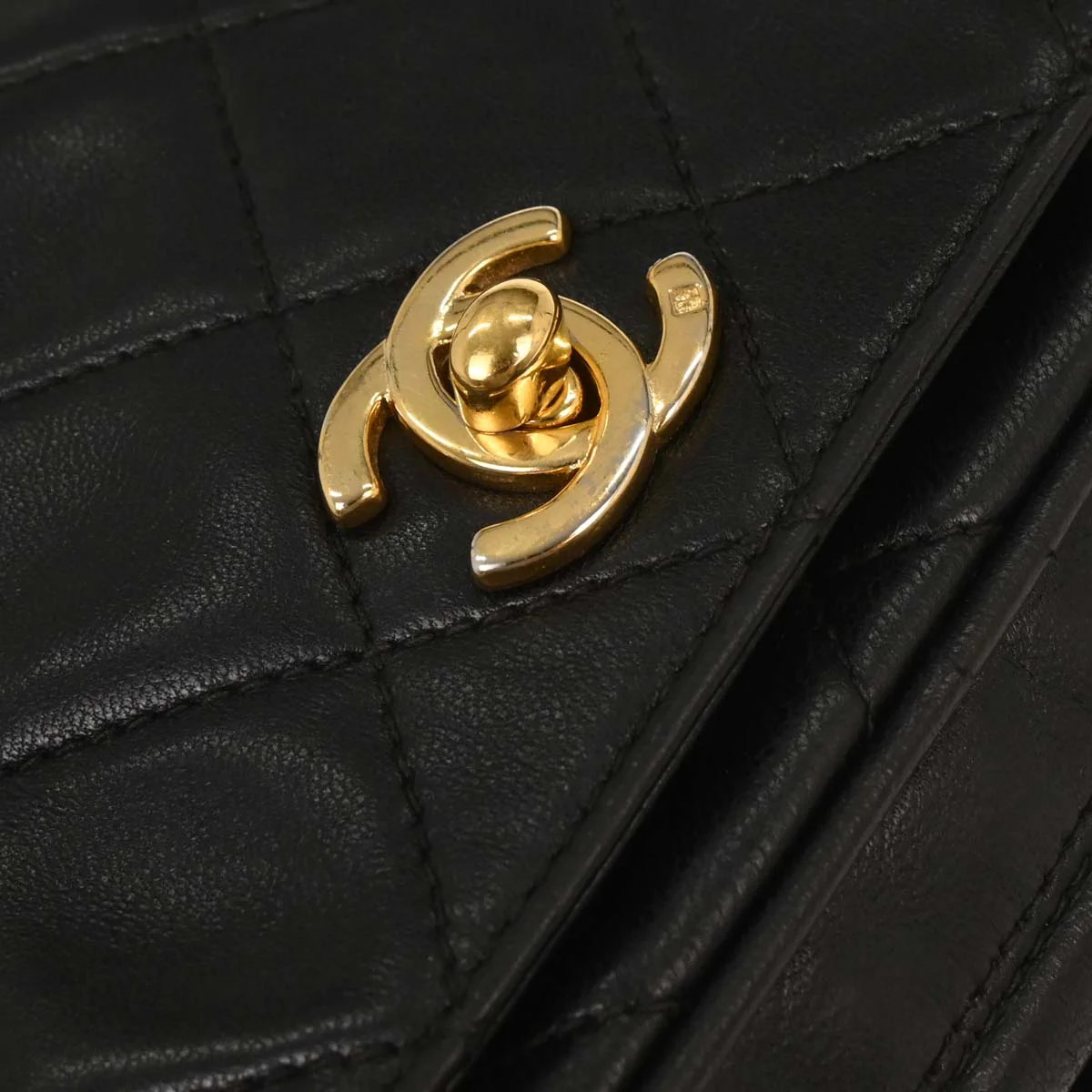 Chanel 1994-1996 Black Lambskin Camera Bag Mini - Image 4