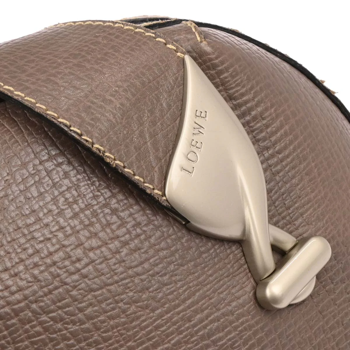 Loewe Brown Shoulder Bag - Image 5