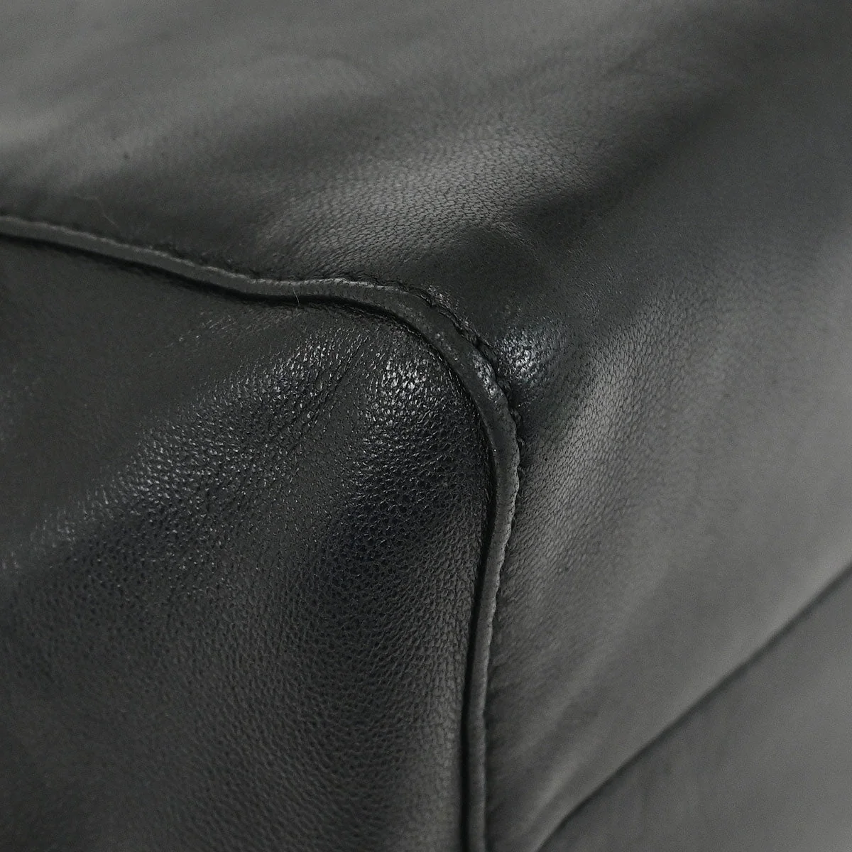 Loewe Black Lambskin Handbag - Image 4