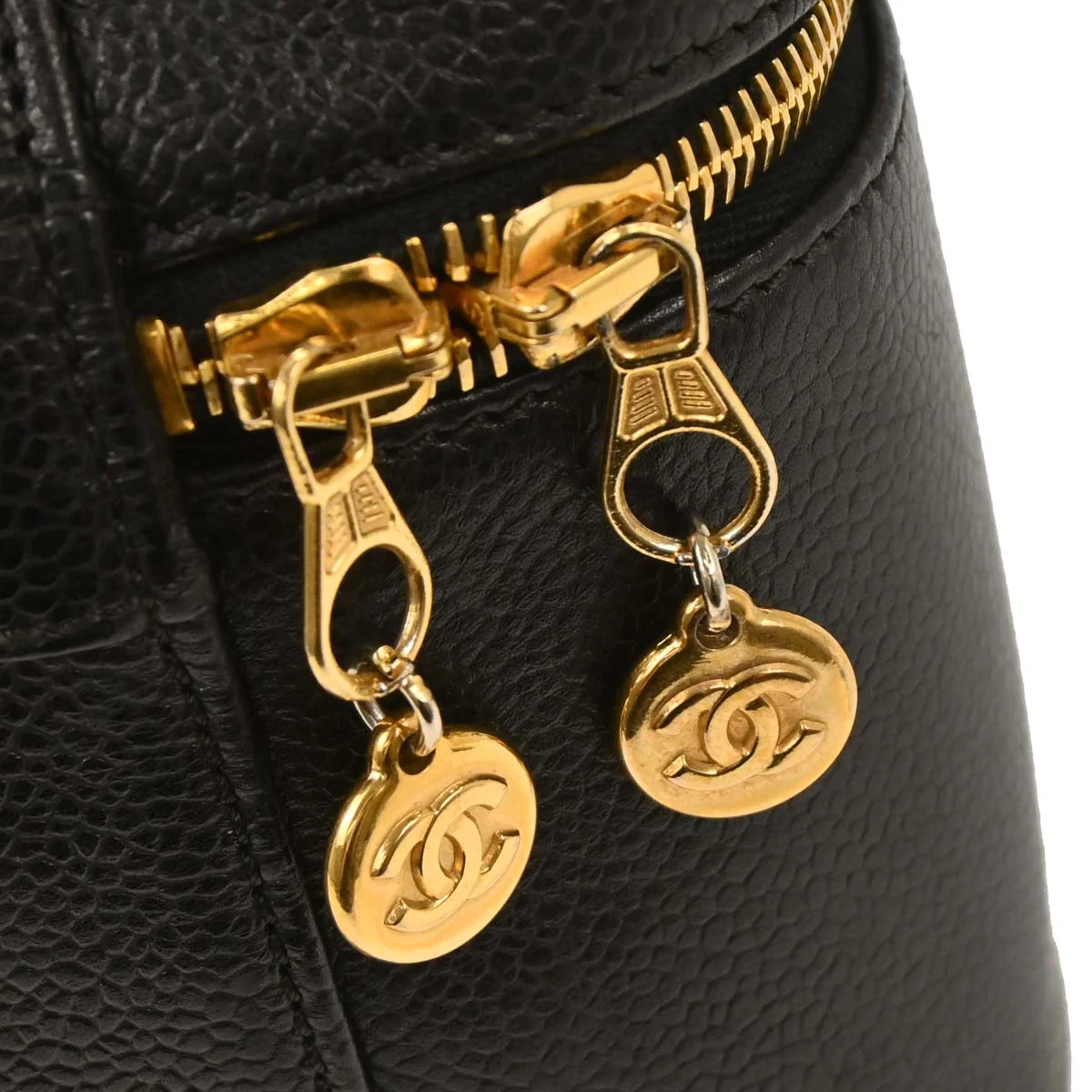 Chanel 1997-1999 Black Caviar Vanity Handbag - Image 3