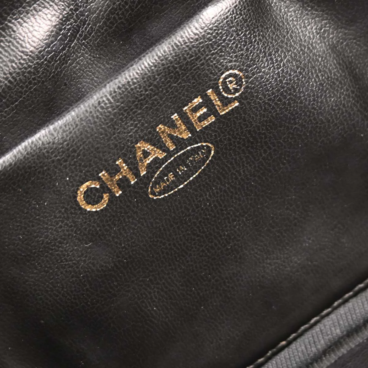 Chanel 1997-1999 Black Caviar Vanity Handbag - Image 9