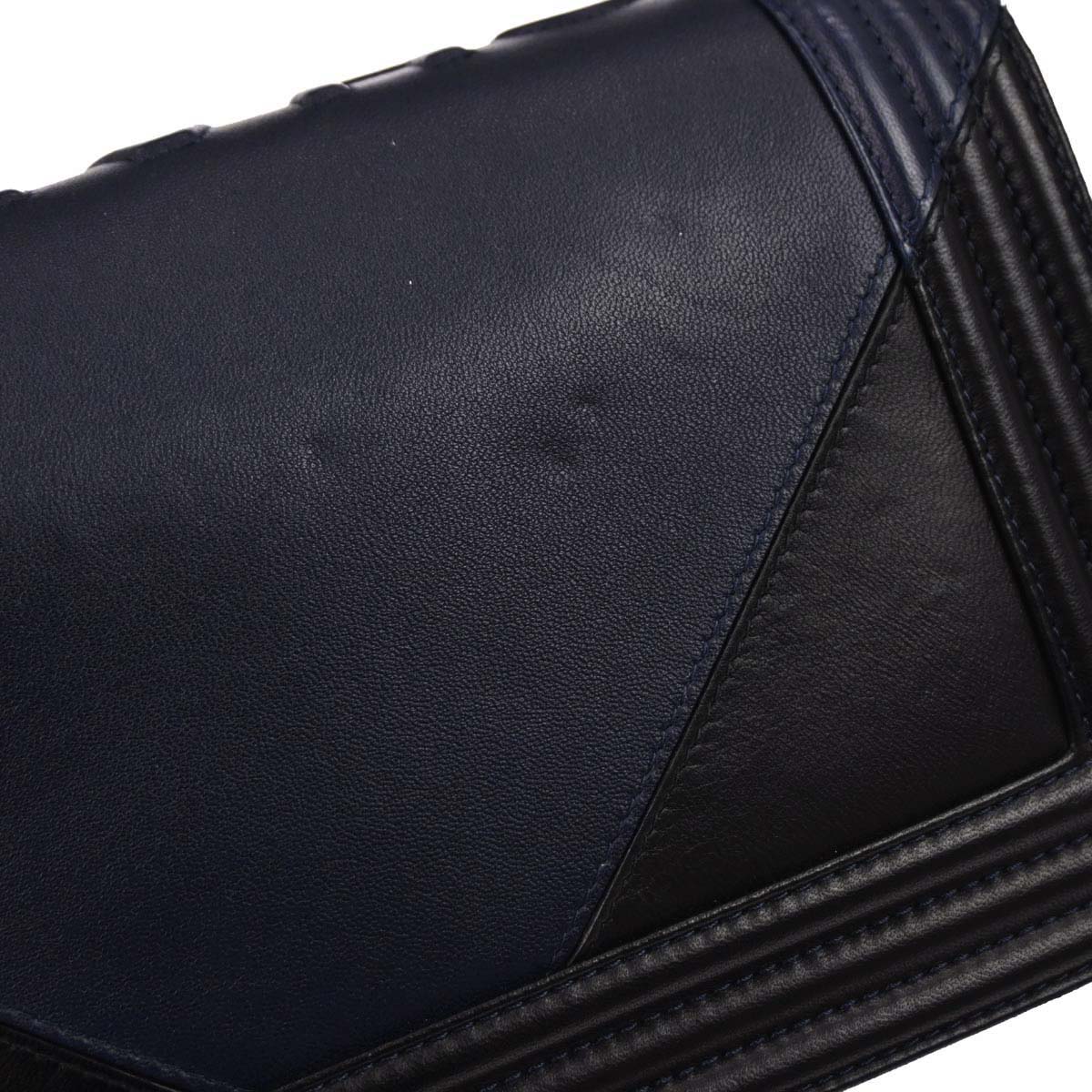 Boy Chanel 2017 Navy Black Lambskin Medium Shoulder Bag - Image 3
