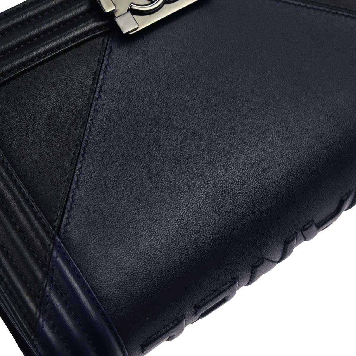 Boy Chanel 2017 Navy Black Lambskin Medium Shoulder Bag - Image 5