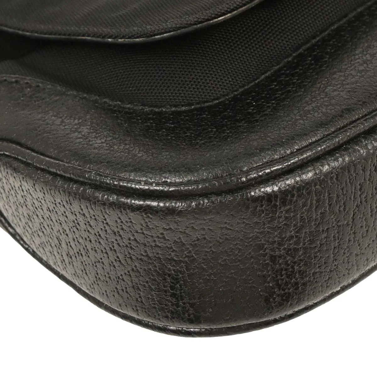 Gucci Black Nylon Handbag - Image 5