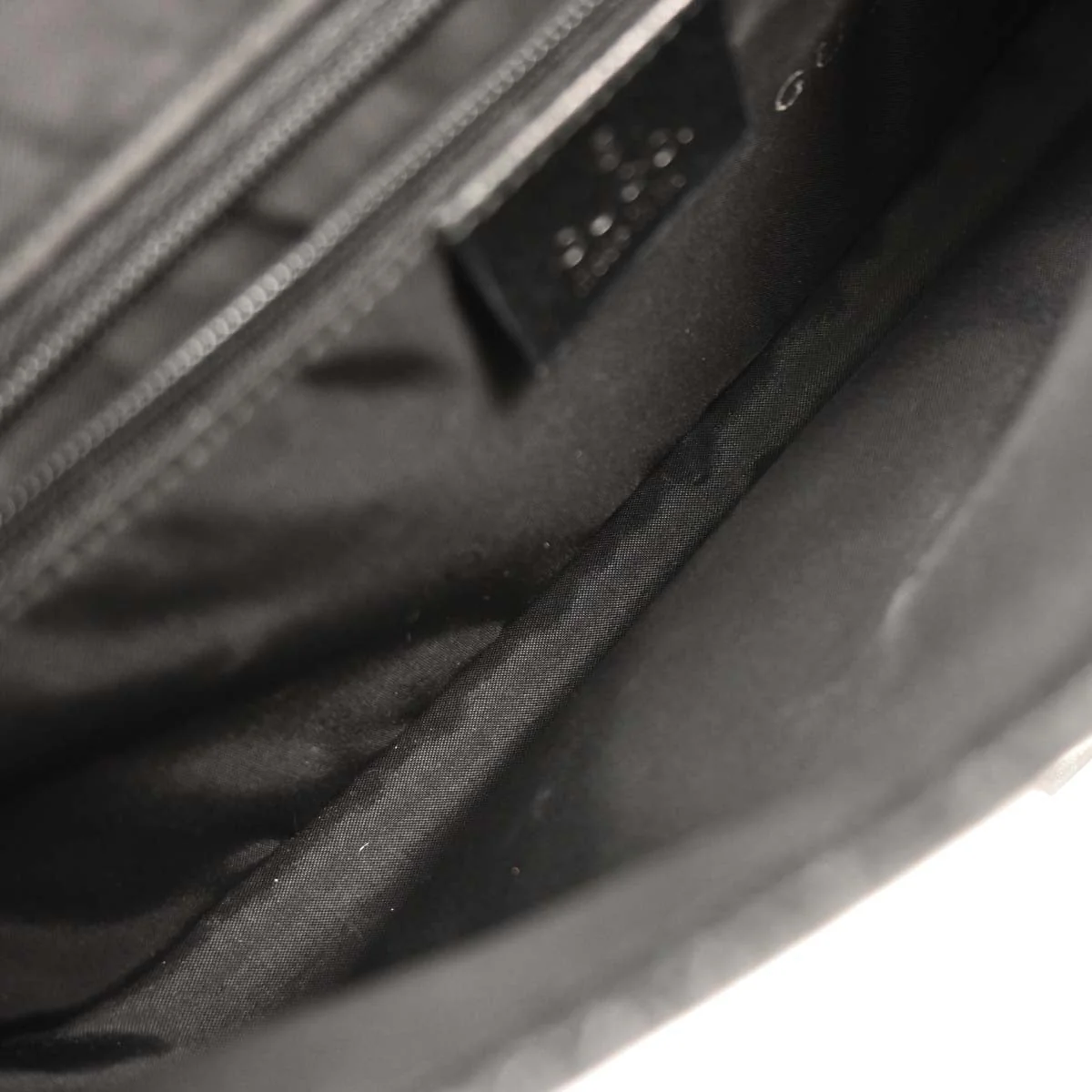 Gucci Black Nylon Handbag - Image 8