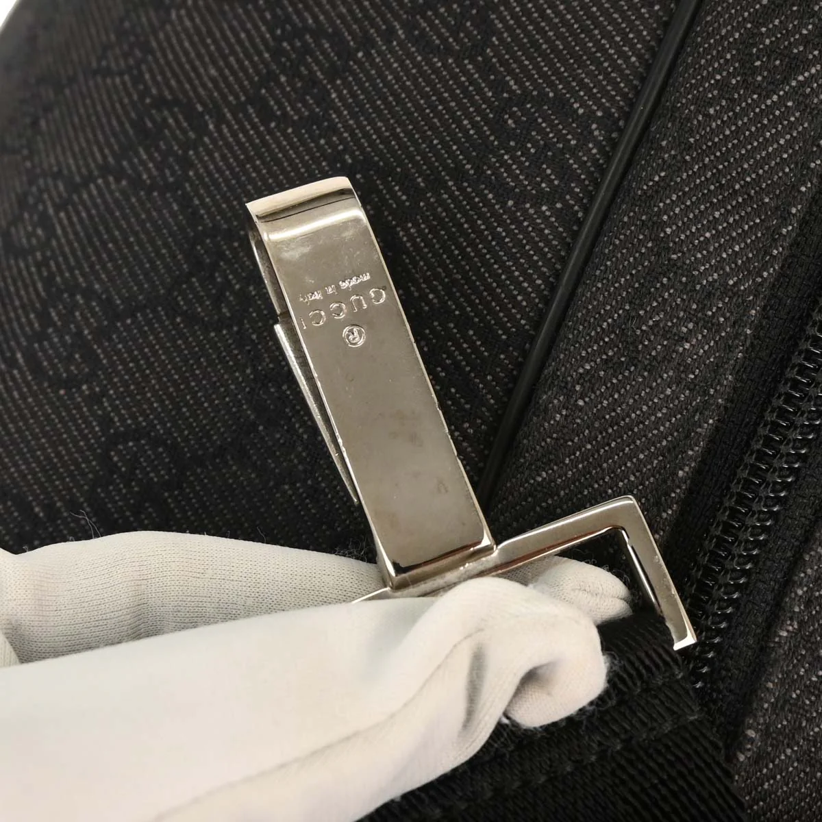 Gucci Black Canvas GG 2way Shoulder Duffel Handbag - Image 3