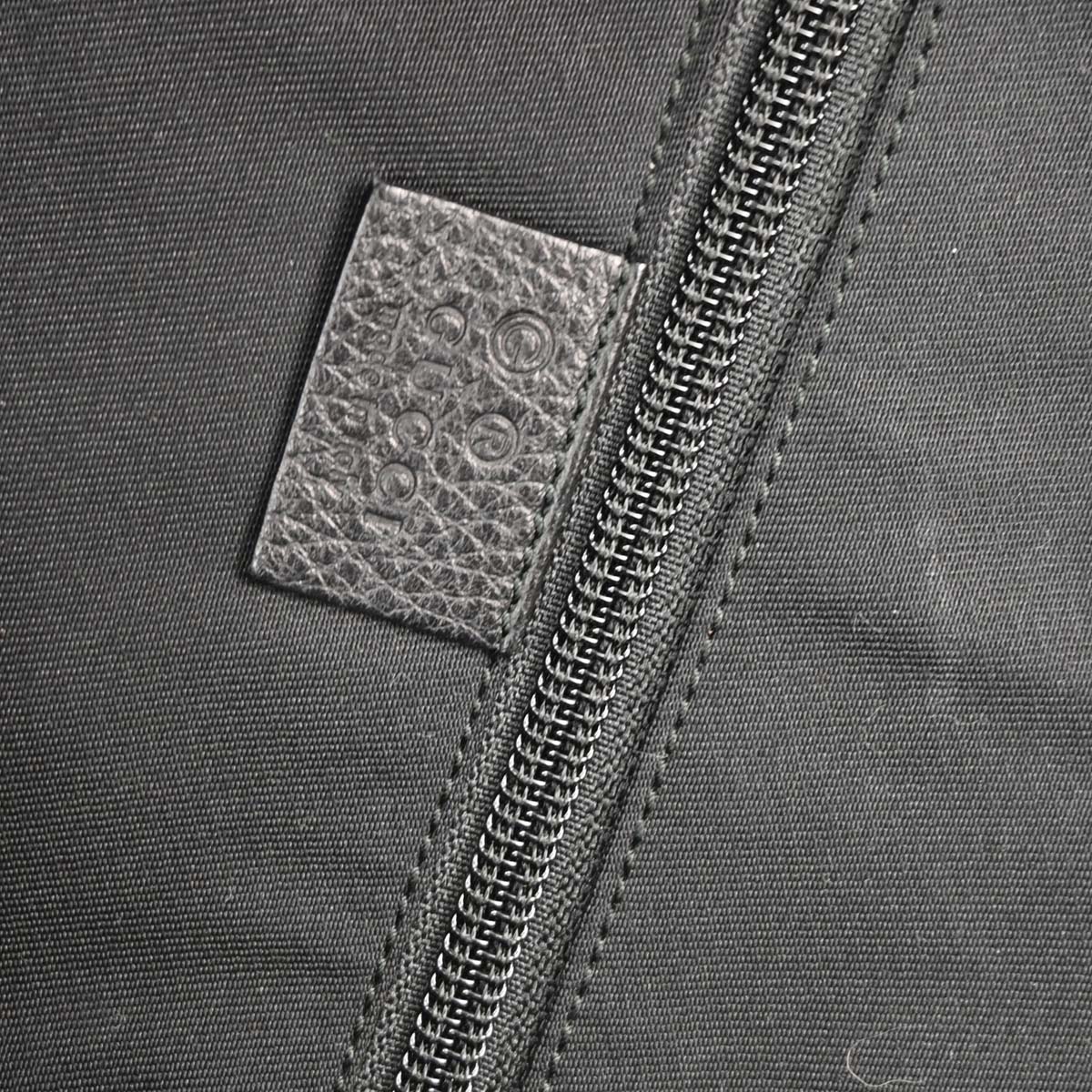 Gucci Black Canvas GG 2way Shoulder Duffel Handbag - Image 8