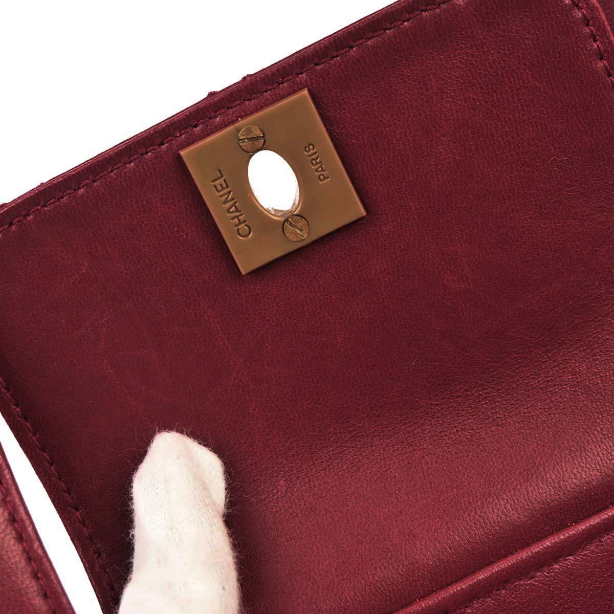 Chanel 1997-1999 Red Lambskin Handbag - Image 10