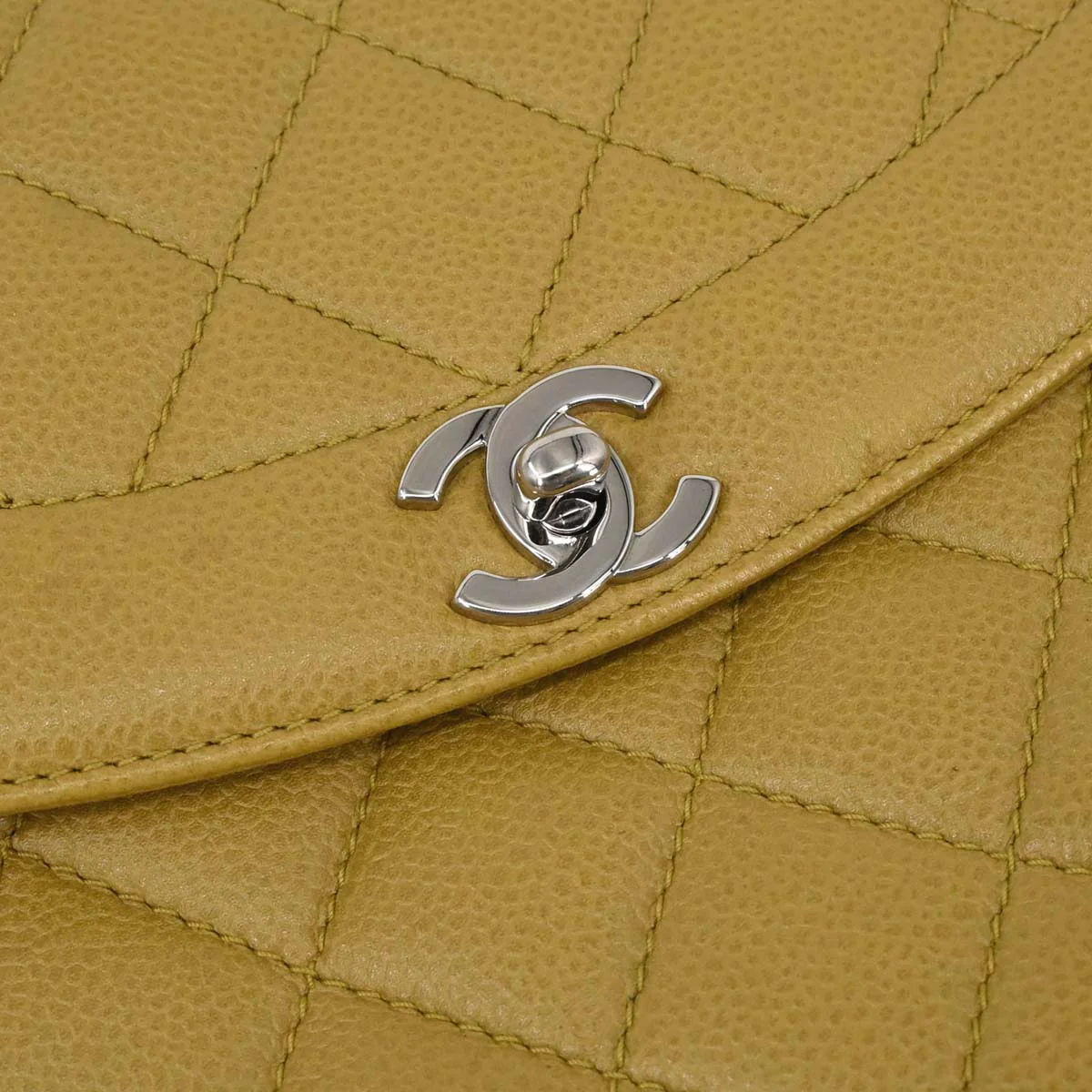 Chanel 1996-1997 Yellow Caviar Skin Handbag - Image 5