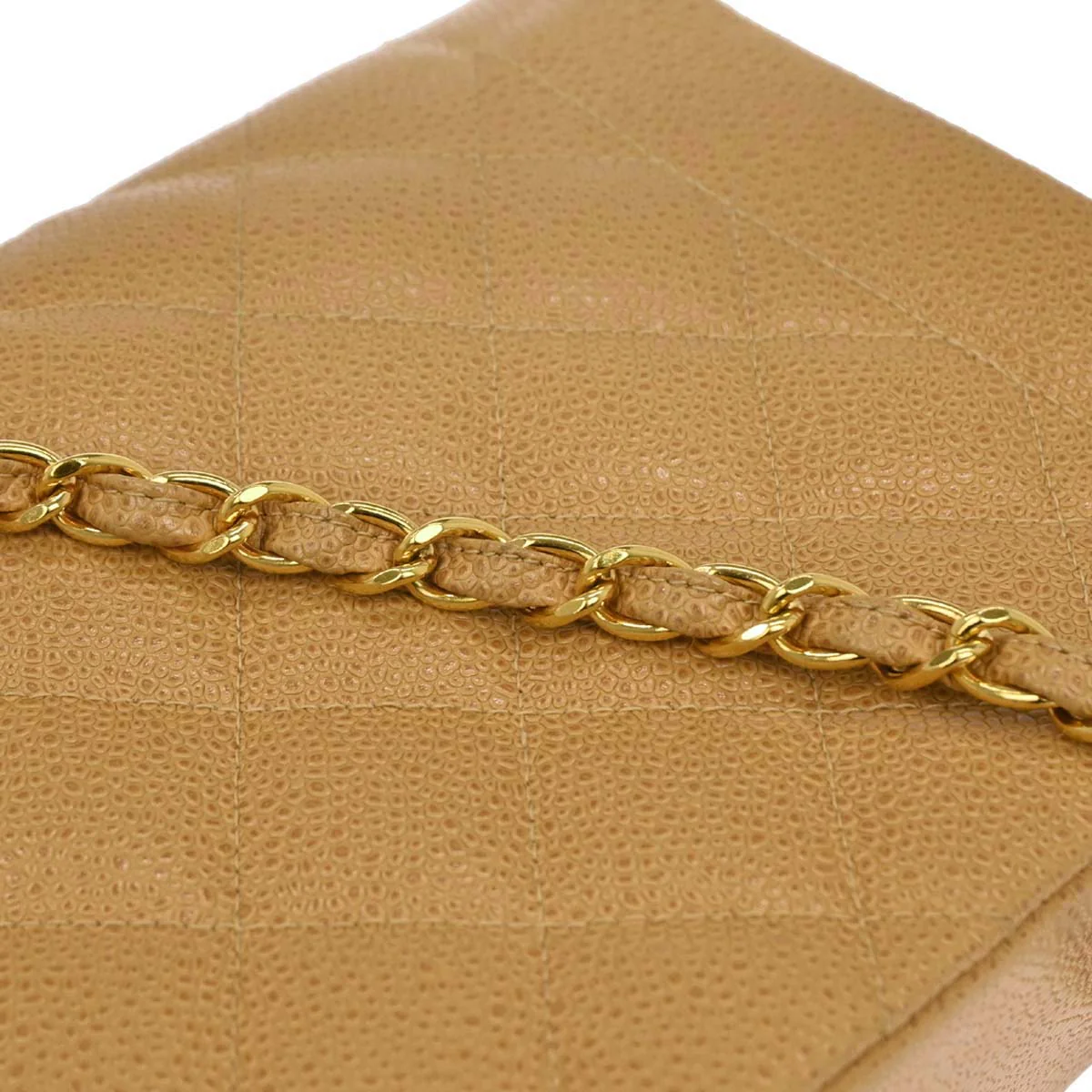 Chanel 1994-1996 Beige Caviar Medium Diana Shoulder Bag - Image 4
