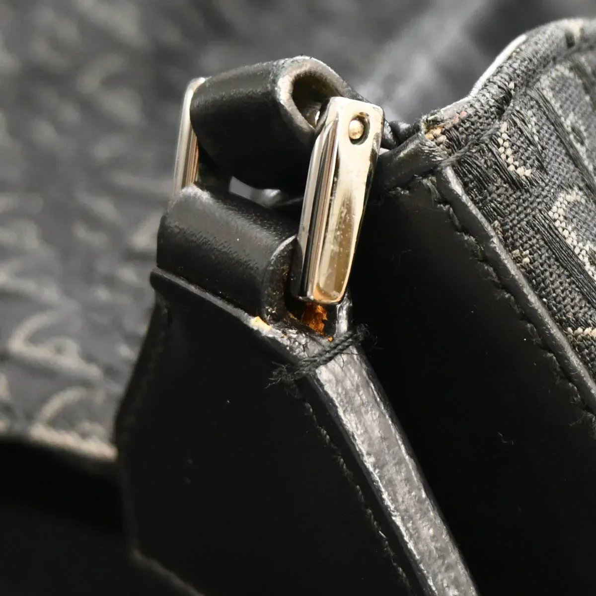 Christian Dior 2004 Black Trotter Street Chic Shoulder Bag - Image 9