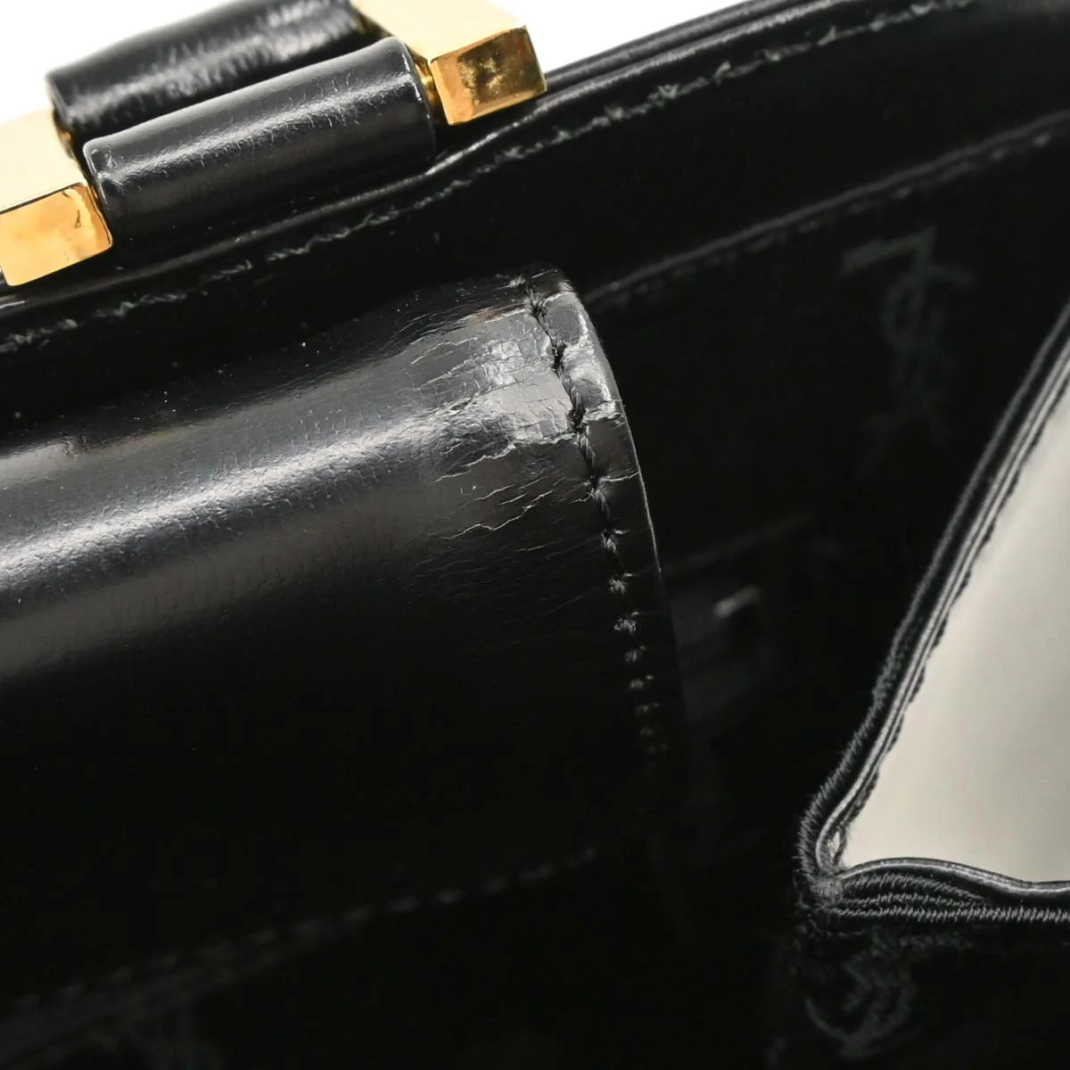 Yves Saint Laurent Black Handbag - Image 9
