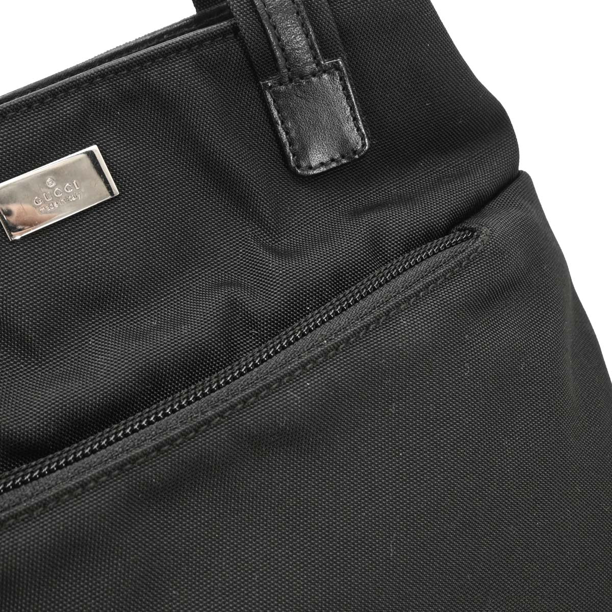 Gucci Black Nylon Tote Handbag - Image 3