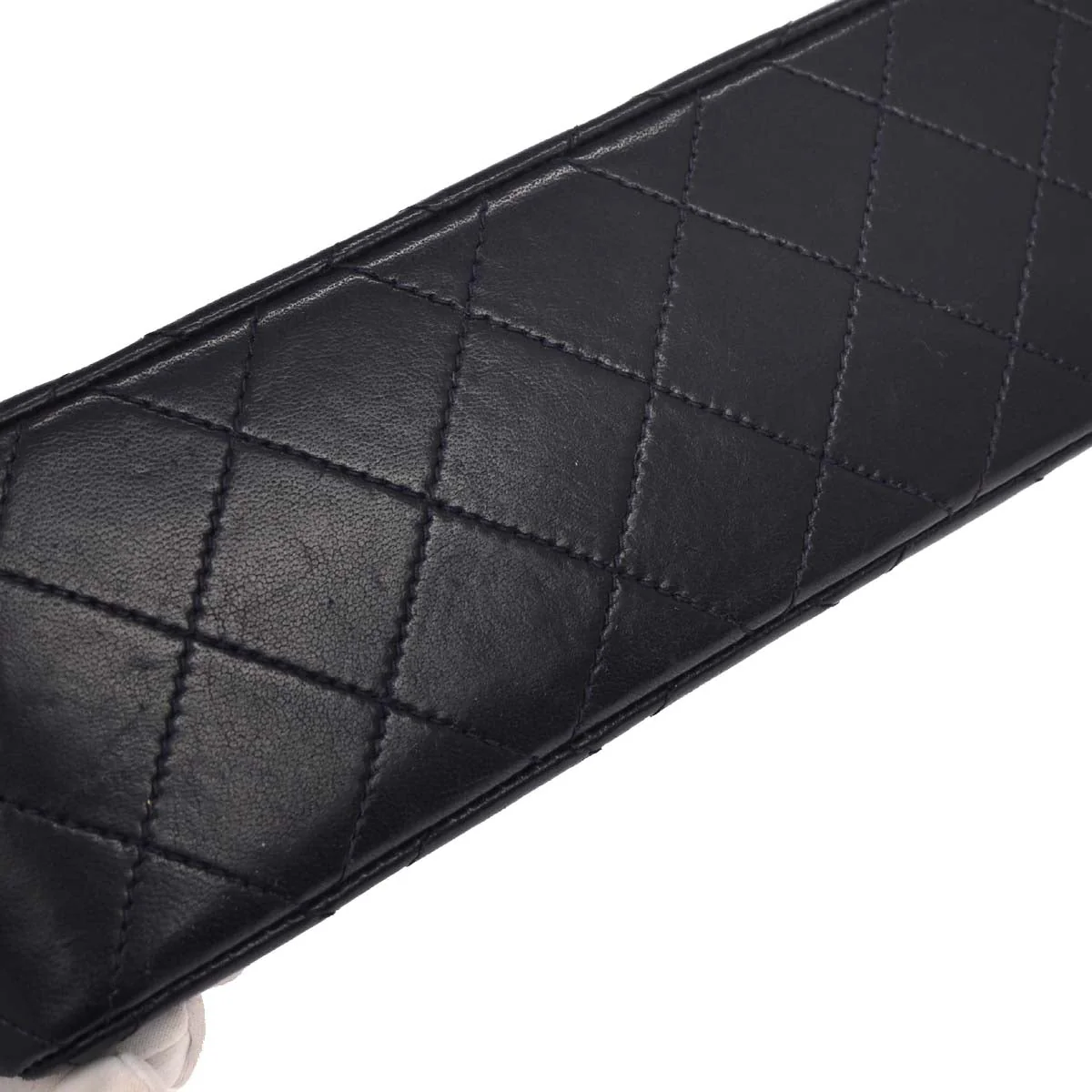 Chanel 1986-1988 Navy Lambskin Shoulder Bag - Image 3