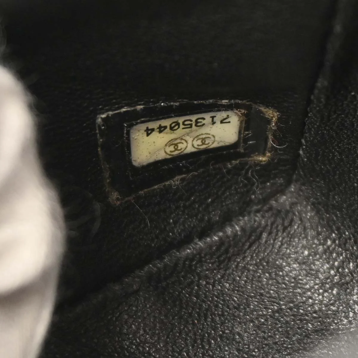 Chanel 2001-2003 Black Calfskin Choco Bar Single Flap Shoulder Bag - Image 10