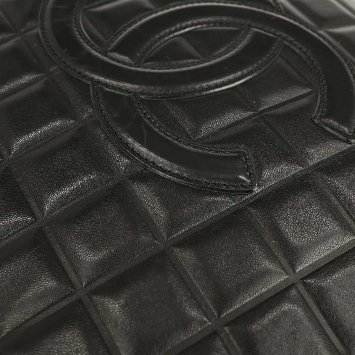 Chanel 2001-2003 Black Lambskin Choco Bar Tote Handbag - Image 6