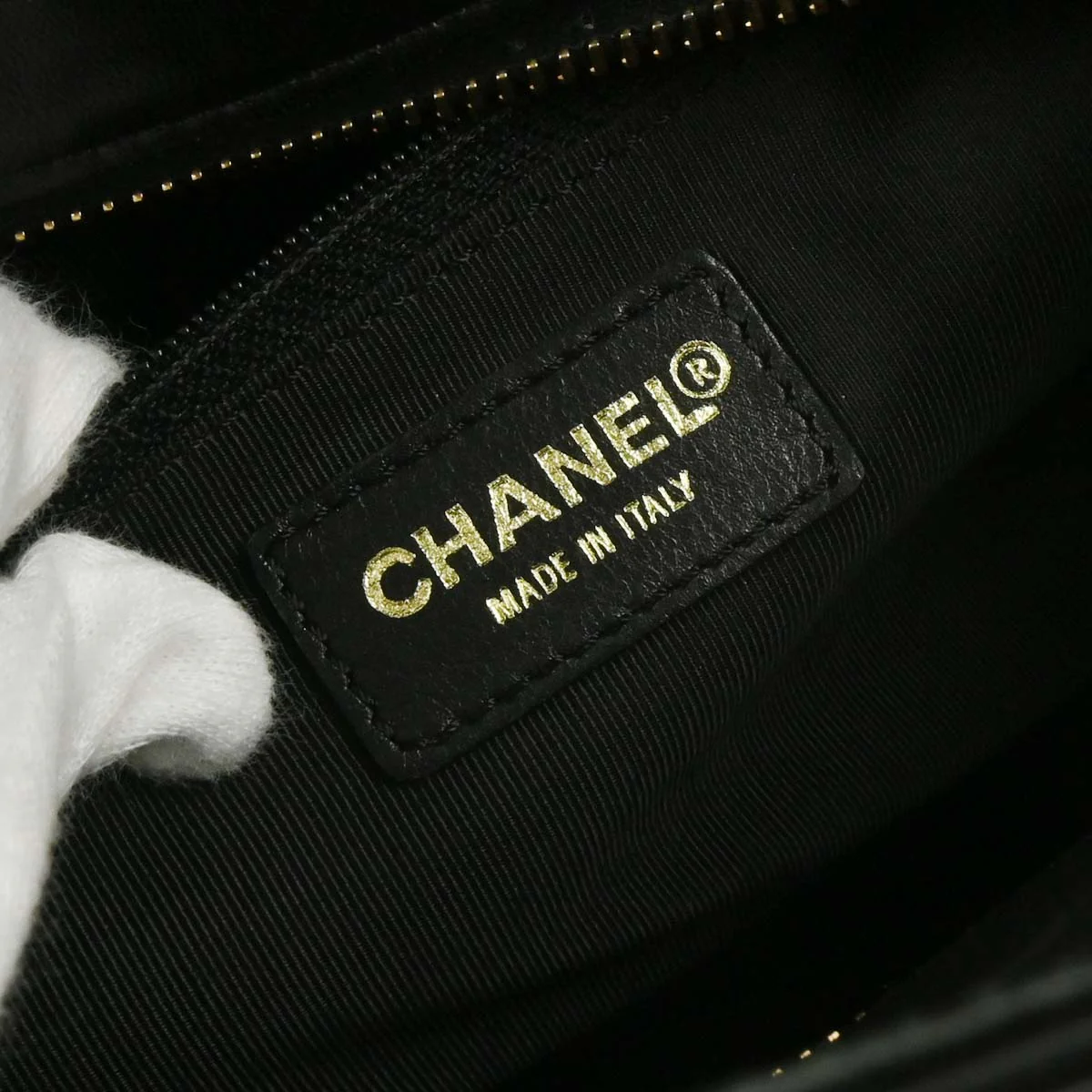 Chanel 2001-2003 Black Lambskin Choco Bar Tote Handbag - Image 9