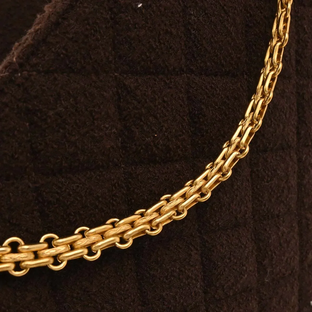 Chanel 1994-1996 Brown Tweed Chain Shoulder Tote Bag - Image 8