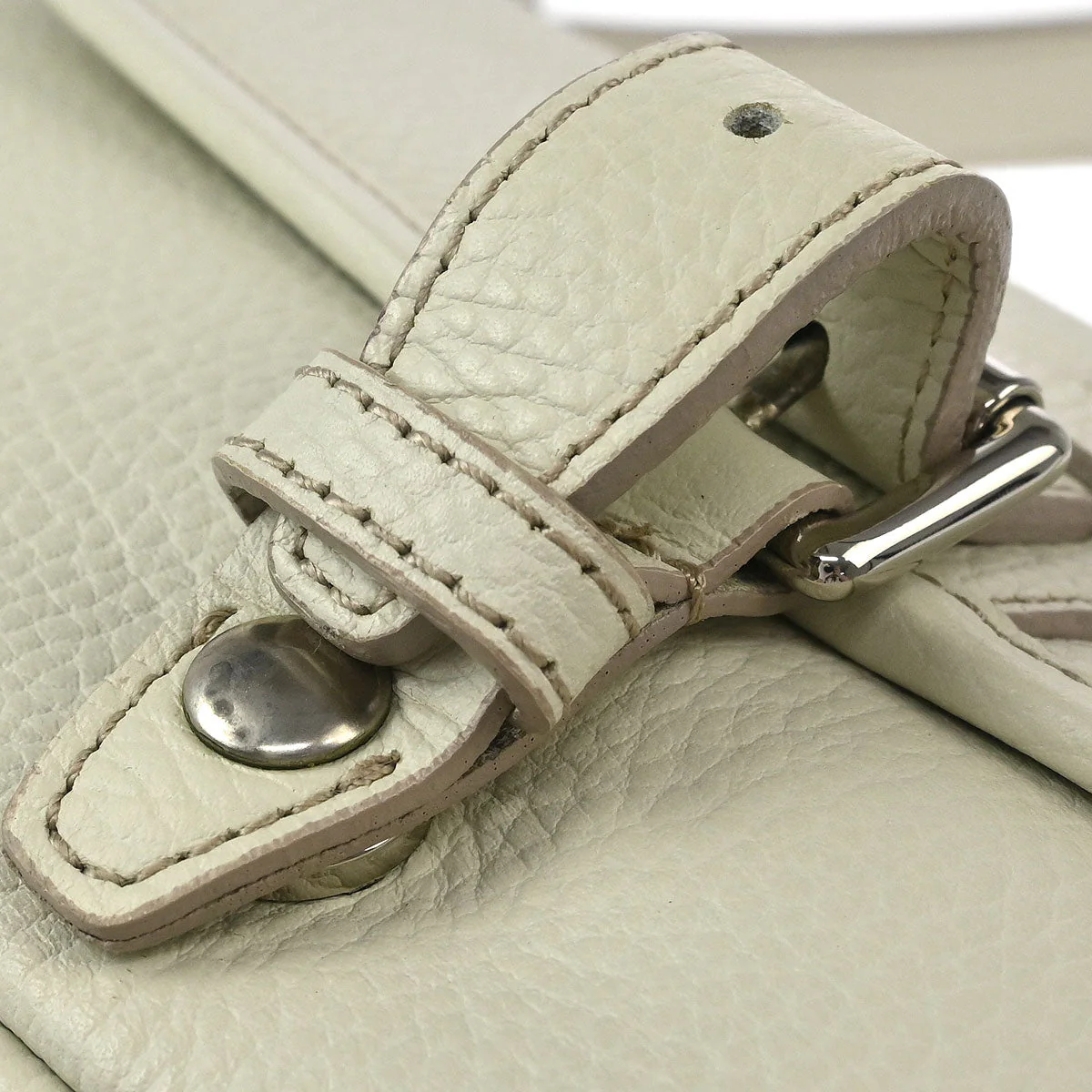 Burberry White Leather Shoulder Bag - Image 5