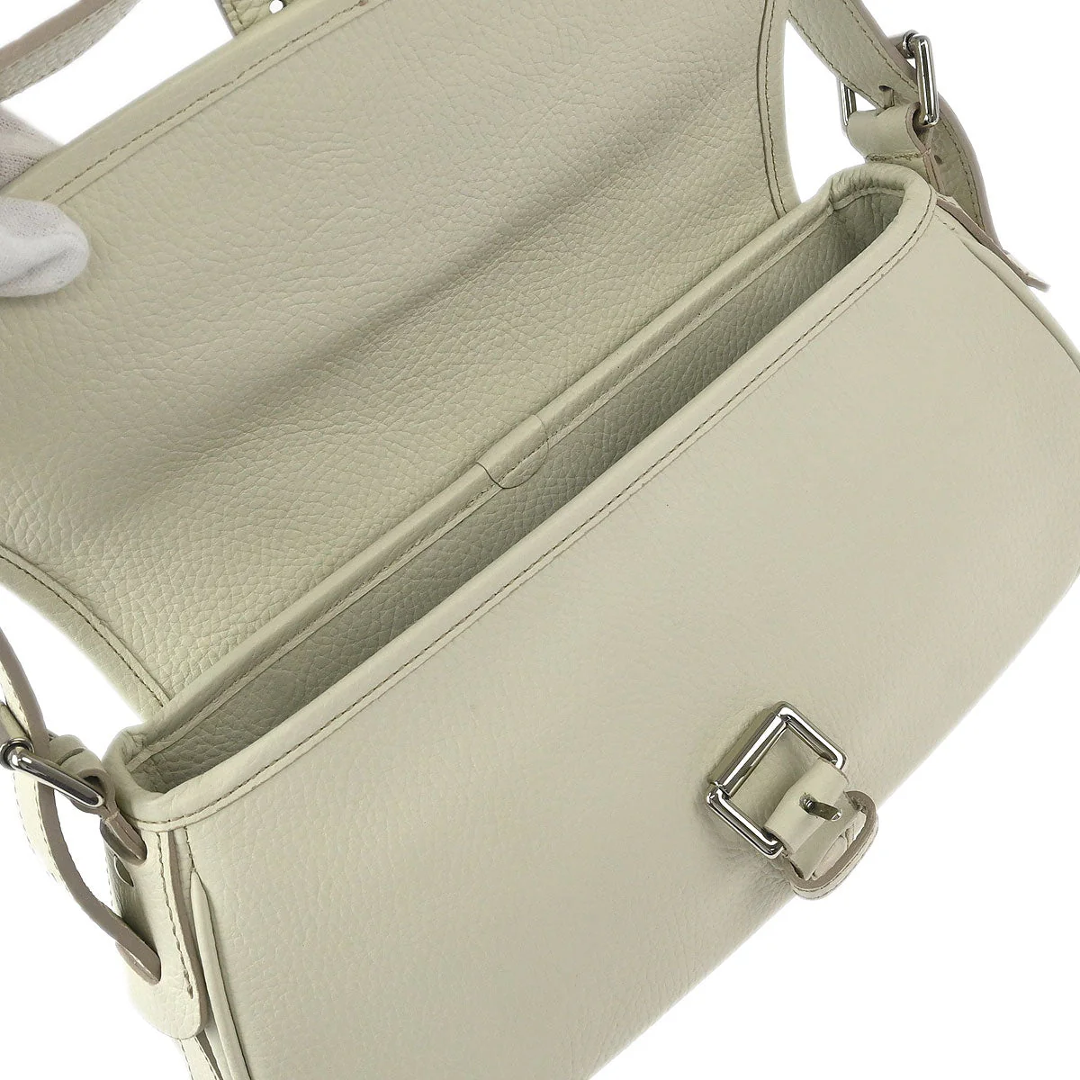 Burberry White Leather Shoulder Bag - Image 7