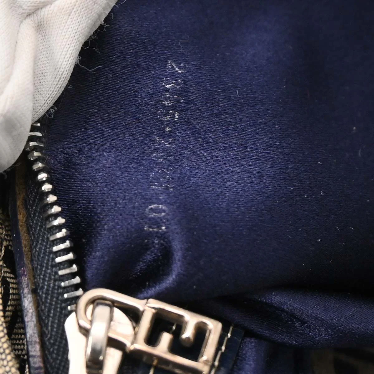 Fendi Gray Canvas Zucchino Mamma Baguette Handbag - Image 9