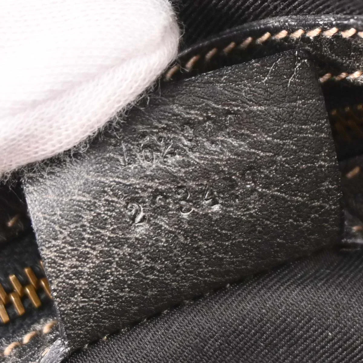 Gucci Gray Leather Handbag - Image 10