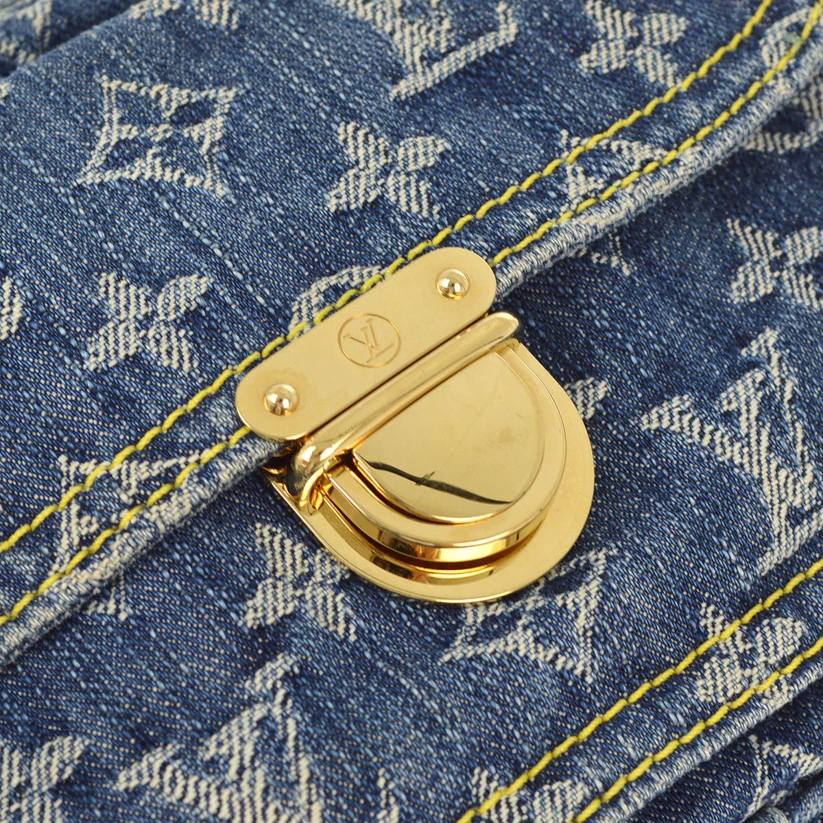 Louis Vuitton 2007 Blue Monogram Denim Bum Bag Waist Pouch M95347 - Image 3