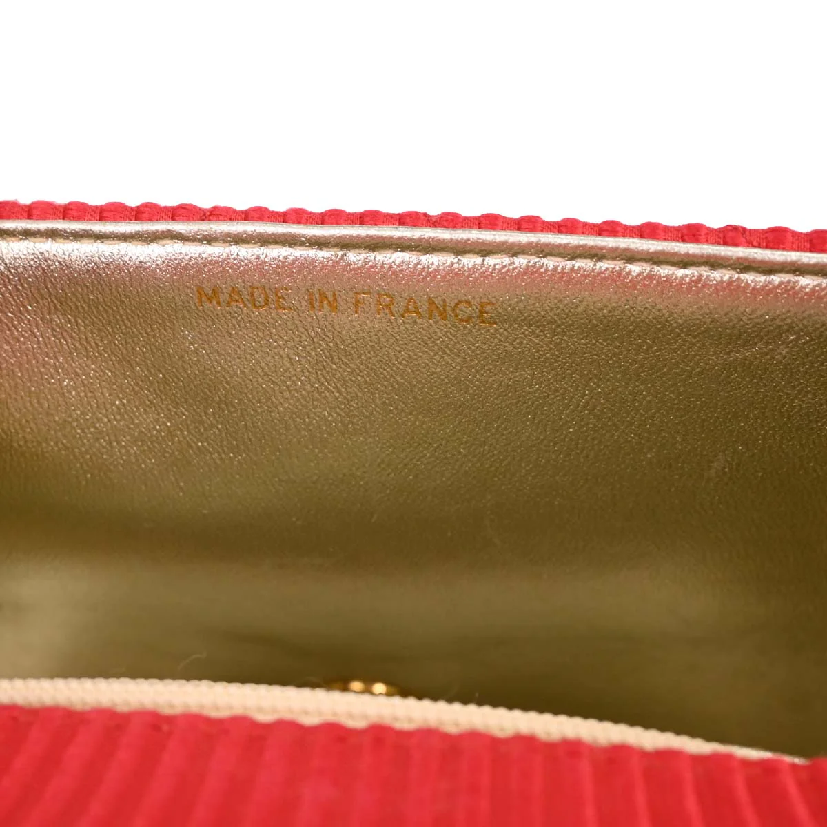 Chanel 1991-1994 Red Satin Chevron Shoulder Bag - Image 8