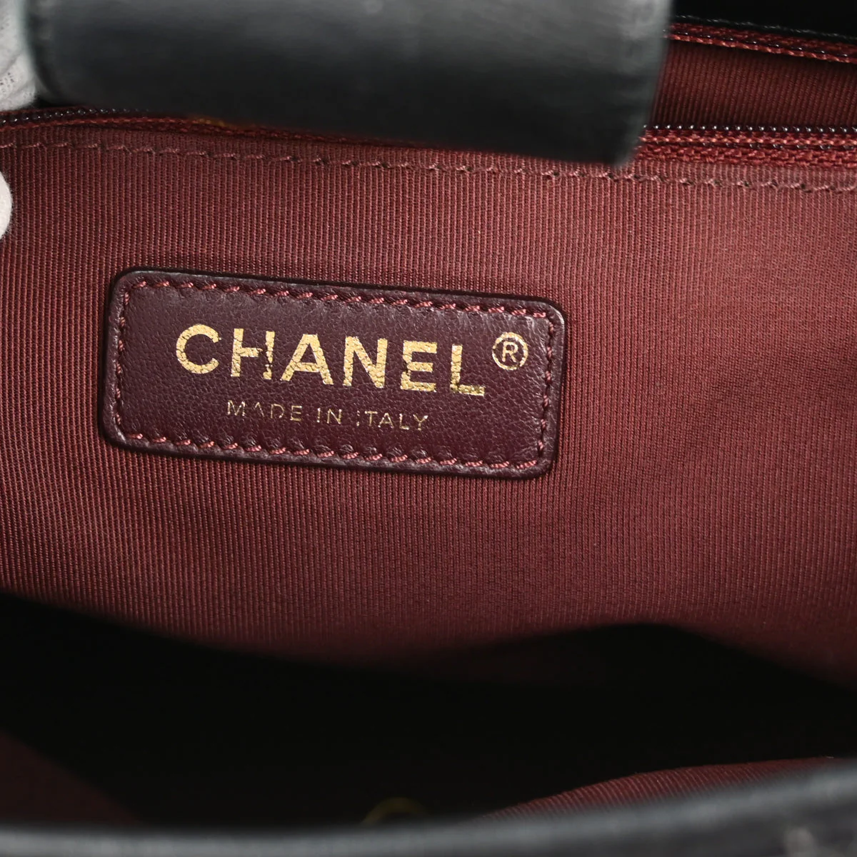 Chanel 2017 Paris in Rome Black Calfskin Castle Rock Tote 2way Handbag - Image 9