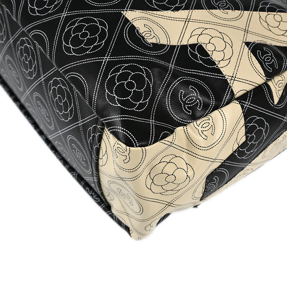 Chanel 2018 Black Printed Coated Canvas Camellia Shopping 2way Shoulder Tote Handbag - Image 3