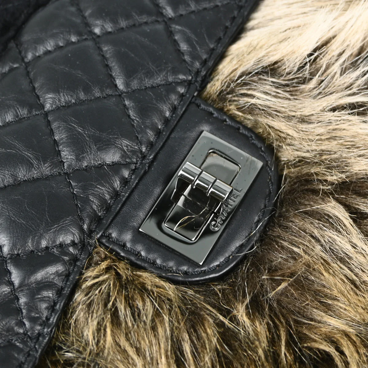 Chanel 2010-2011 Faux Fur Calfskin XL Tote Bag - Image 4