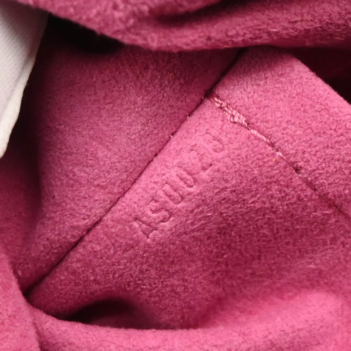 Louis Vuitton 2006 Pink Monogram Denim Baggy PM Shoulder Bag M95212 - Image 10